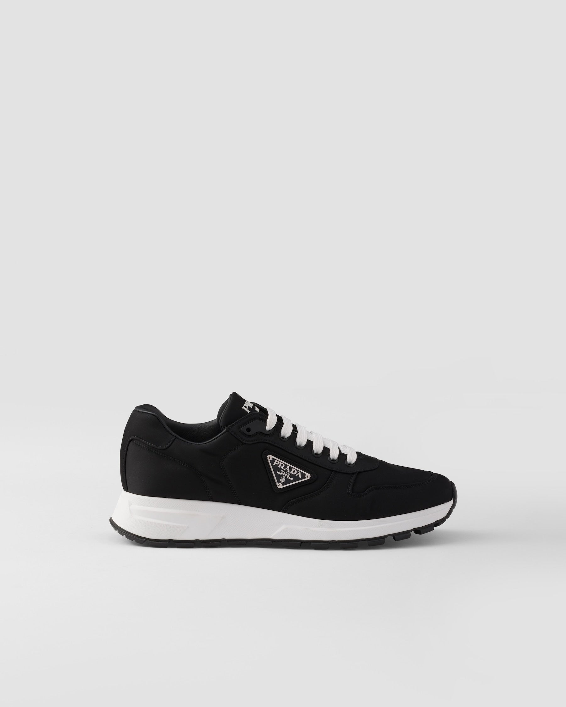 Prada Prax 01 en Re-Nylon