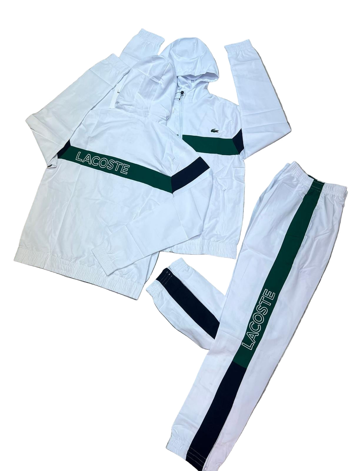 Ensemble Lacoste