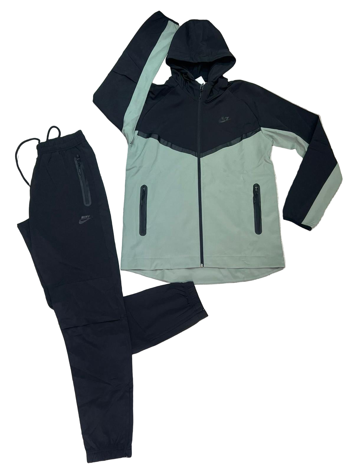 Ensemble Nike Tech